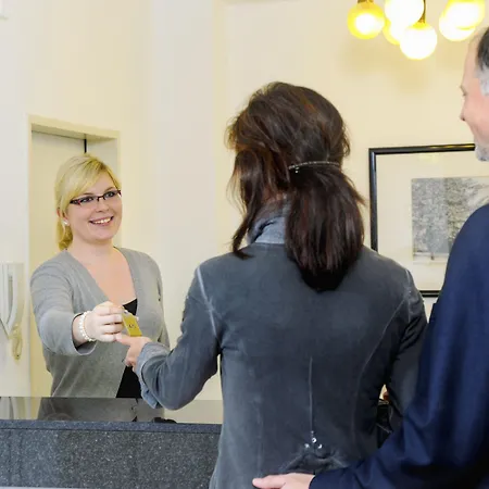 Zur Prinzenbruecke Hotel